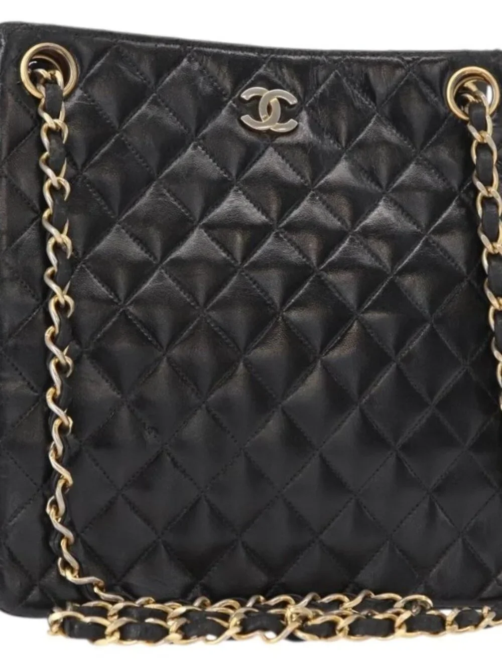 CHANEL Matelasse Chain Shoulder Bag Patent leather Black Gold CC Auth 154765
